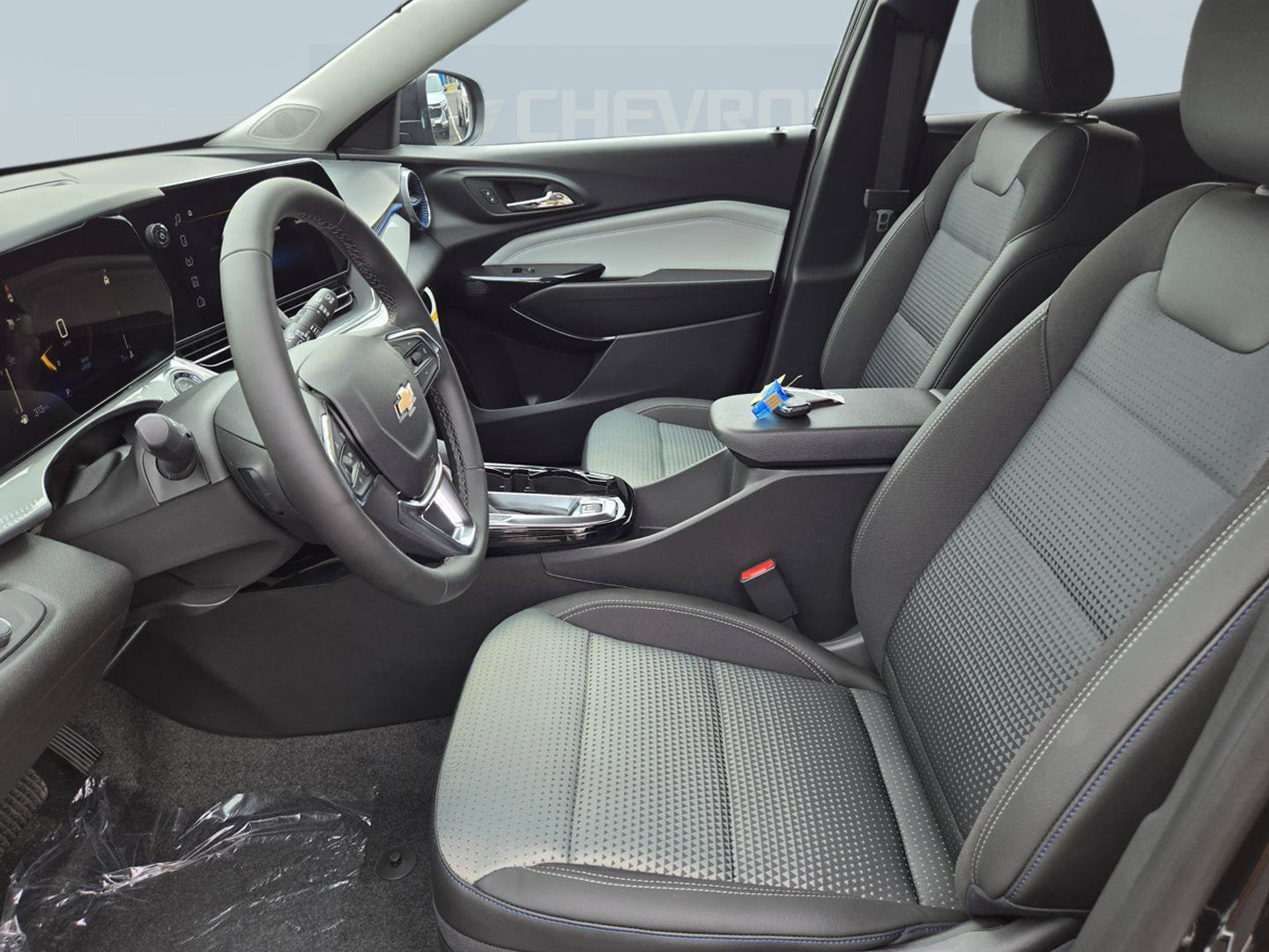 New 2026 Chevrolet Trax LT w/ LT Convenience Package FWD image 12