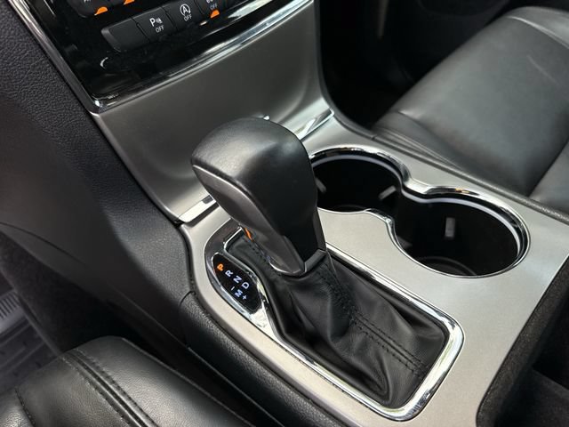 Used 2022 Jeep Grand Cherokee Limited w/ Tech Group RWD image 21