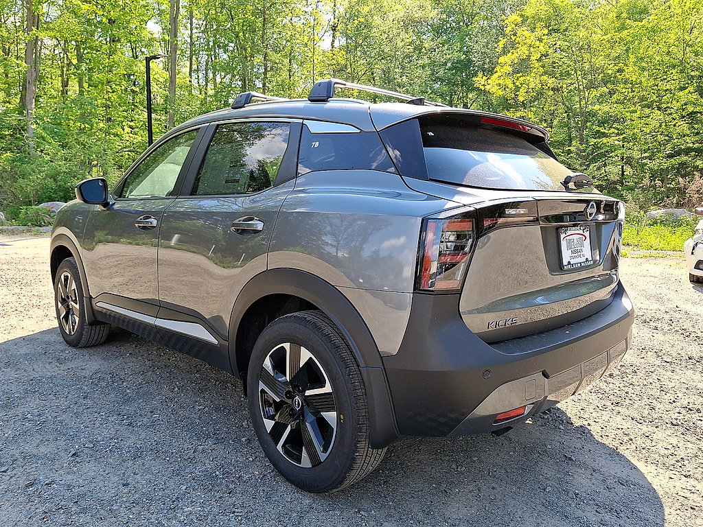 New 2026 Nissan Kicks SV w/ Interior Electronics Package AWD/4WD image 3