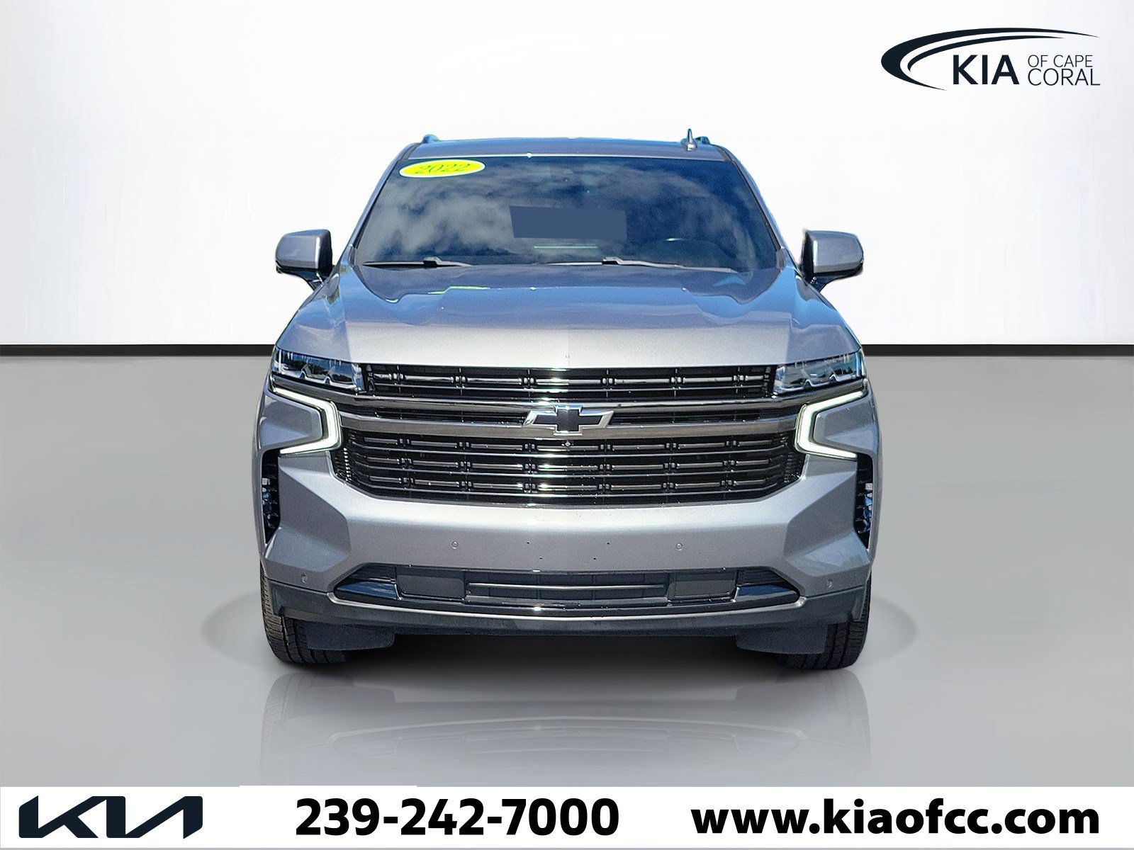 Used 2022 Chevrolet Suburban RST w/ Luxury Package AWD/4WD image 2