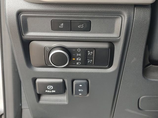 Used 2024 Ford Expedition Max XLT RWD image 23