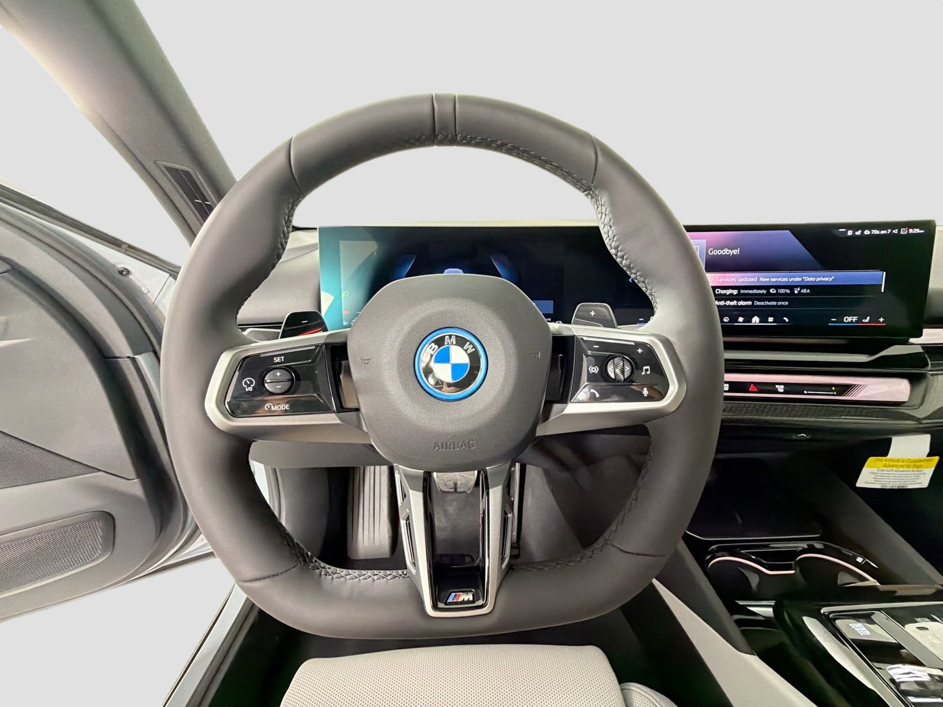 New 2026 BMW 550e xDrive image 11