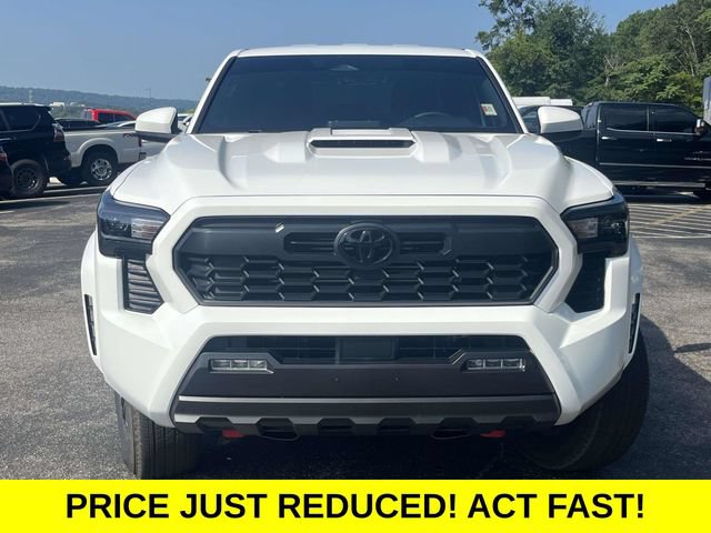 Used 2026 Toyota Tacoma TRD Sport AWD/4WD image 9