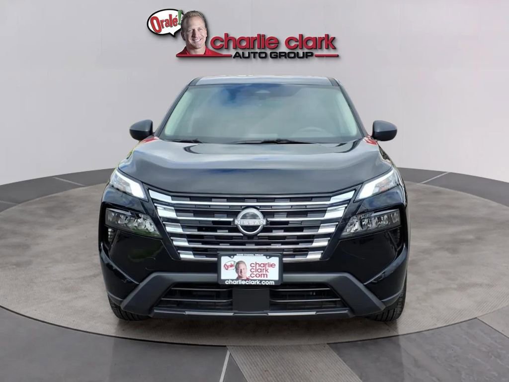 Used 2025 Nissan Rogue S FWD image 8
