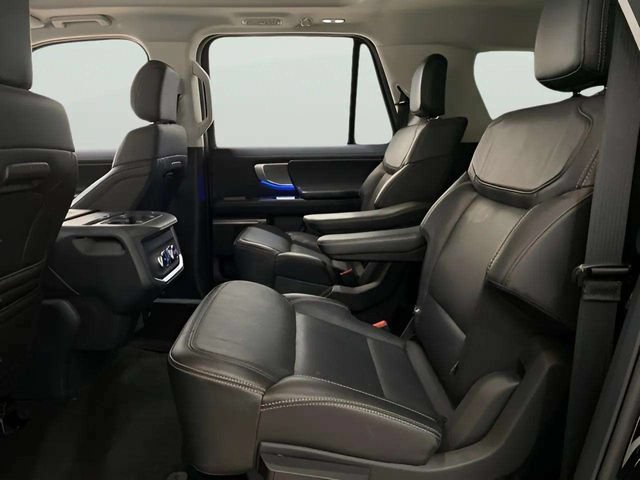 Used 2025 Ford Expedition Max Platinum AWD/4WD image 67