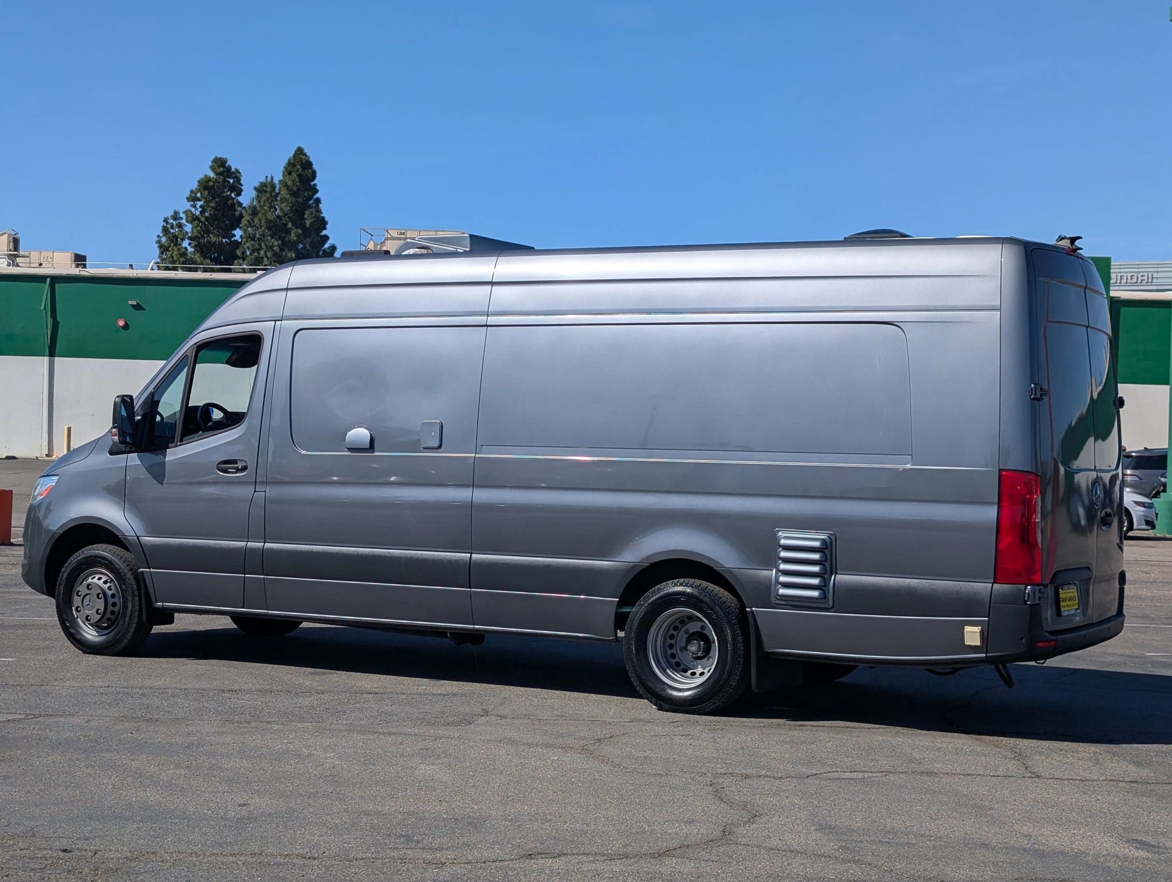 Used 2021 Mercedes-Benz Sprinter 4500 w/ Parking Package image 2