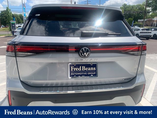 New 2025 Volkswagen Tiguan SE AWD/4WD image 6