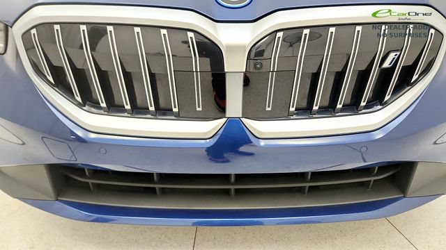 Used 2025 BMW i5 eDrive40i RWD image 23