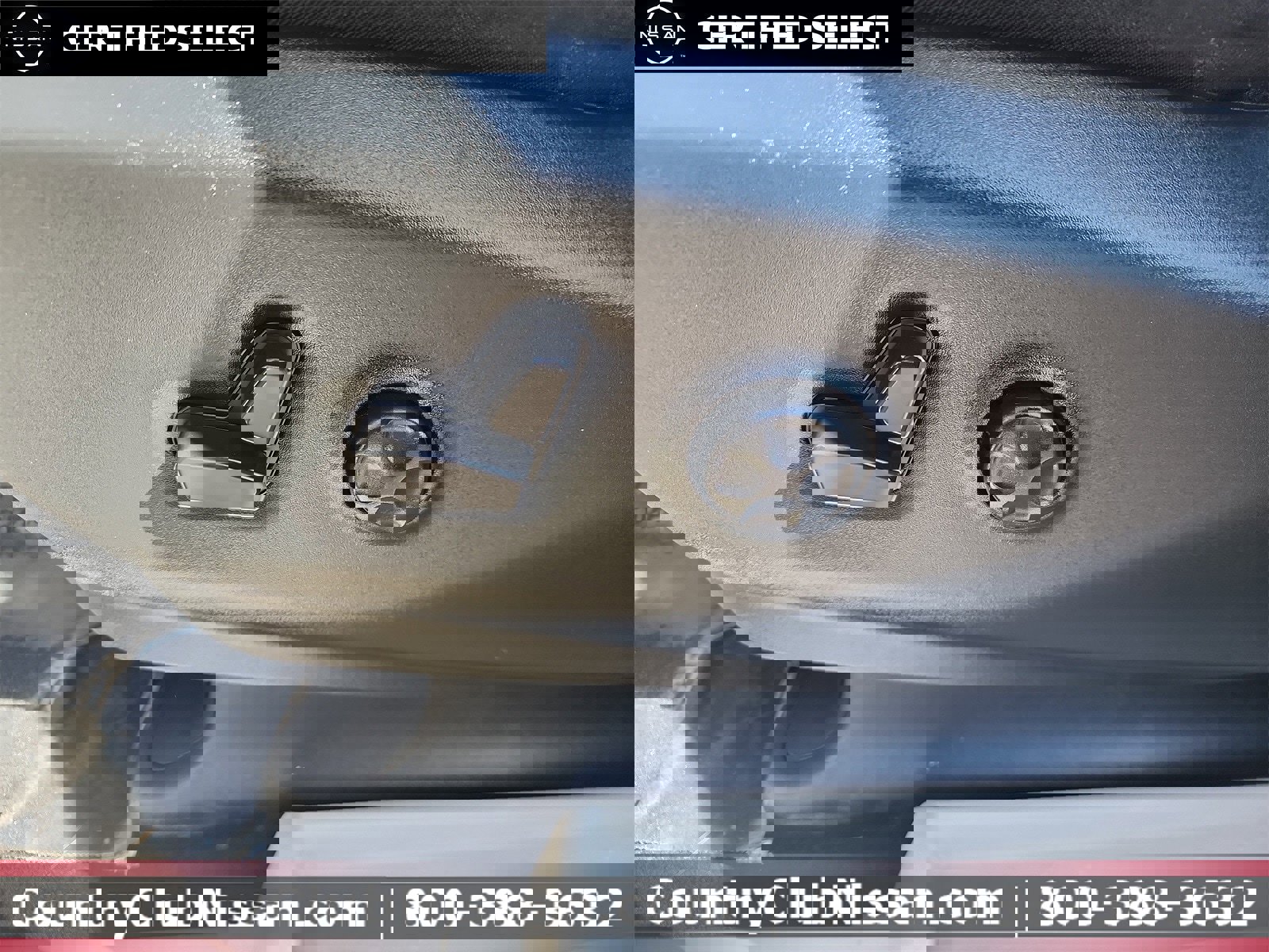 Used 2024 Chrysler Pacifica Touring-L image 12