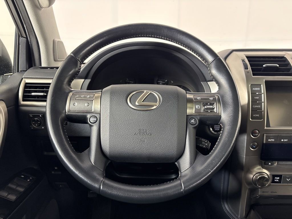 Used 2019 Lexus GX 460 w/ Navigation Package image 23