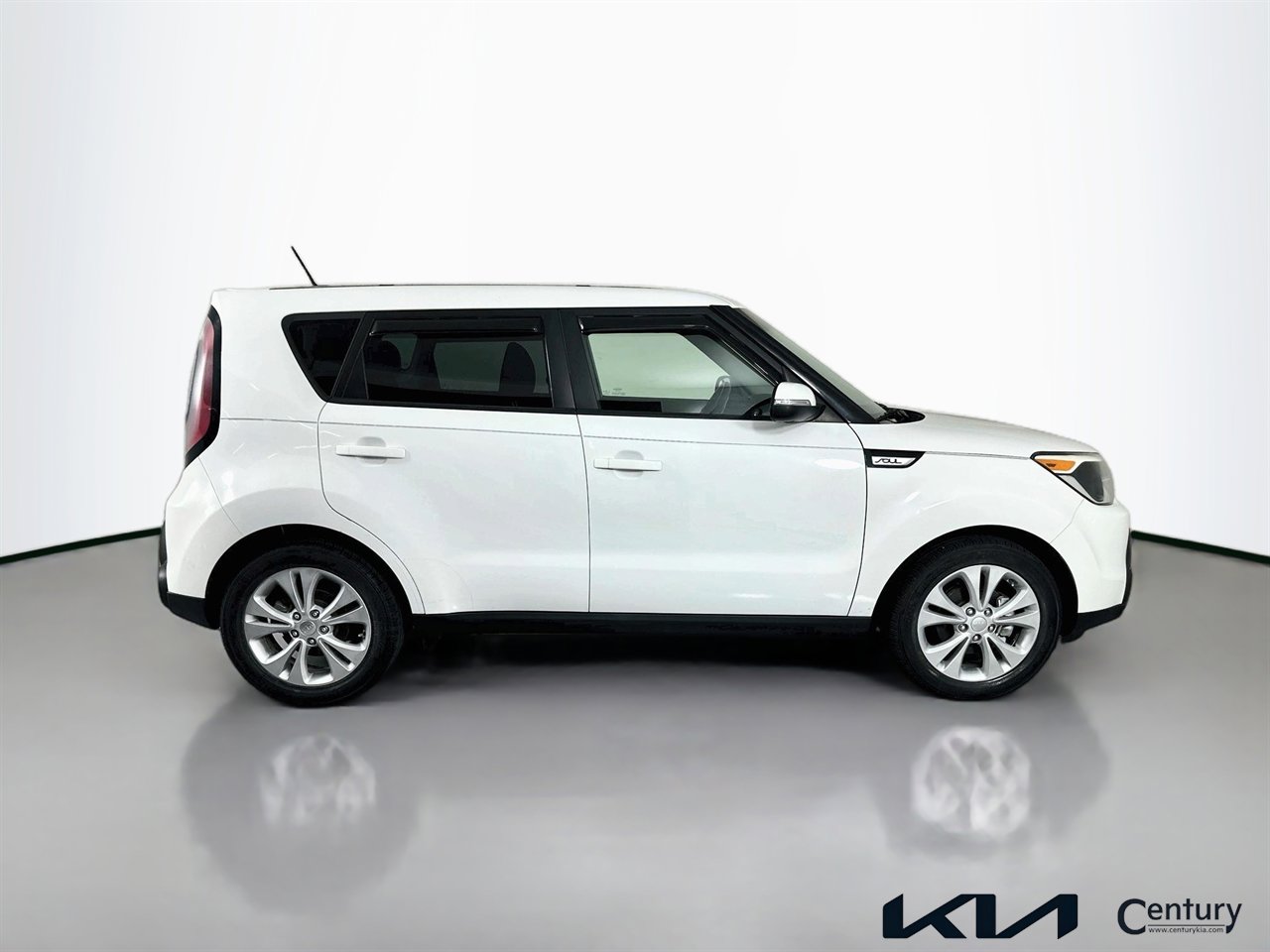 Used 2014 Kia Soul + image 4