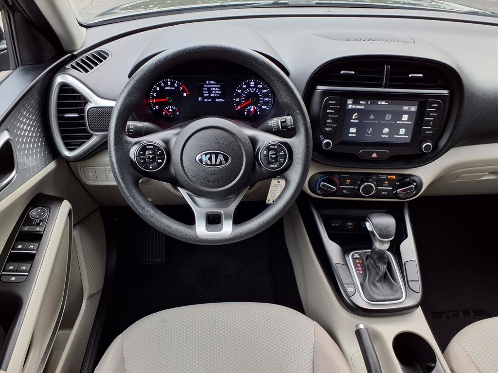 Used 2020 Kia Soul LX image 13