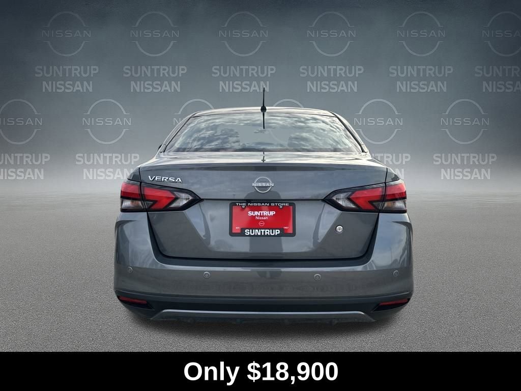 Used 2025 Nissan Versa S w/ Trunk Package image 4