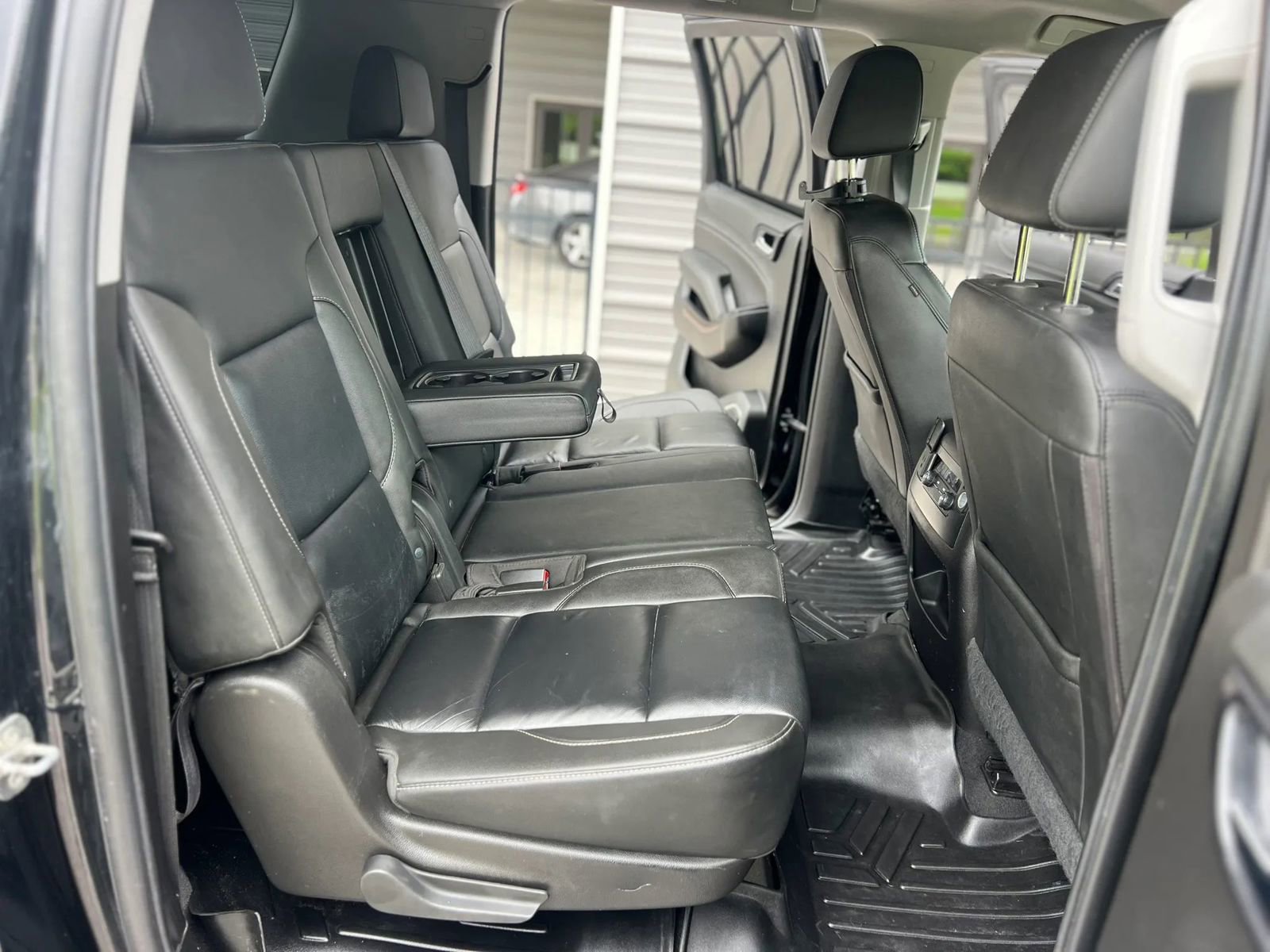 Used 2019 Chevrolet Suburban LT AWD/4WD image 13