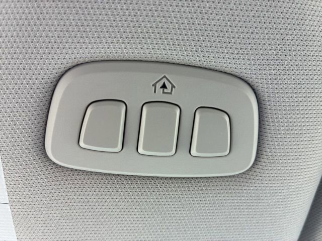 Used 2025 Ford Explorer Platinum w/ Ultimate Package image 44