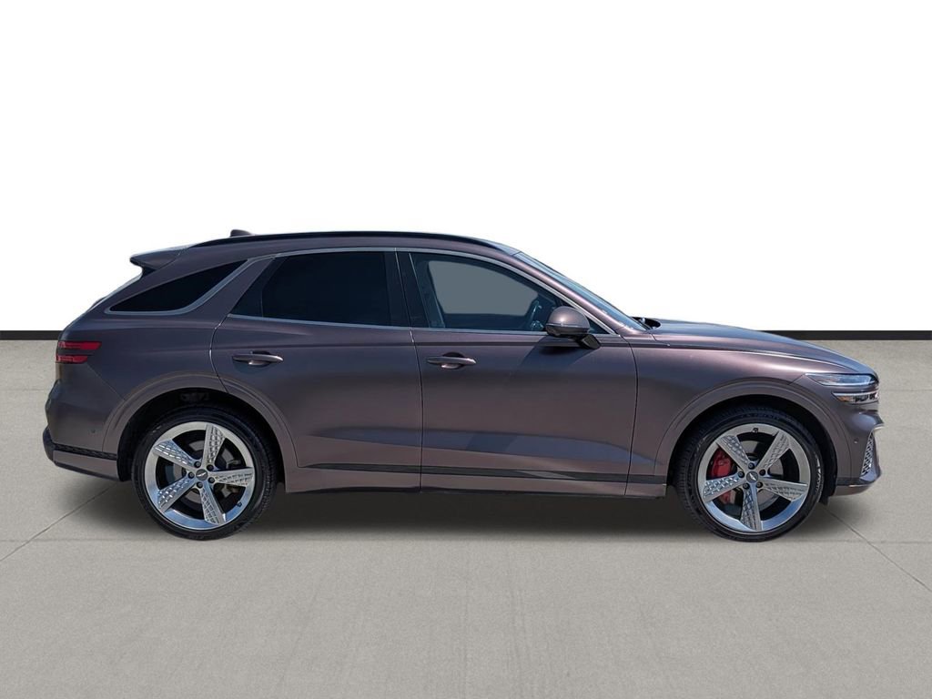 Used 2022 Genesis GV70 3.5T Sport w/ Sport Prestige Package AWD/4WD image 4