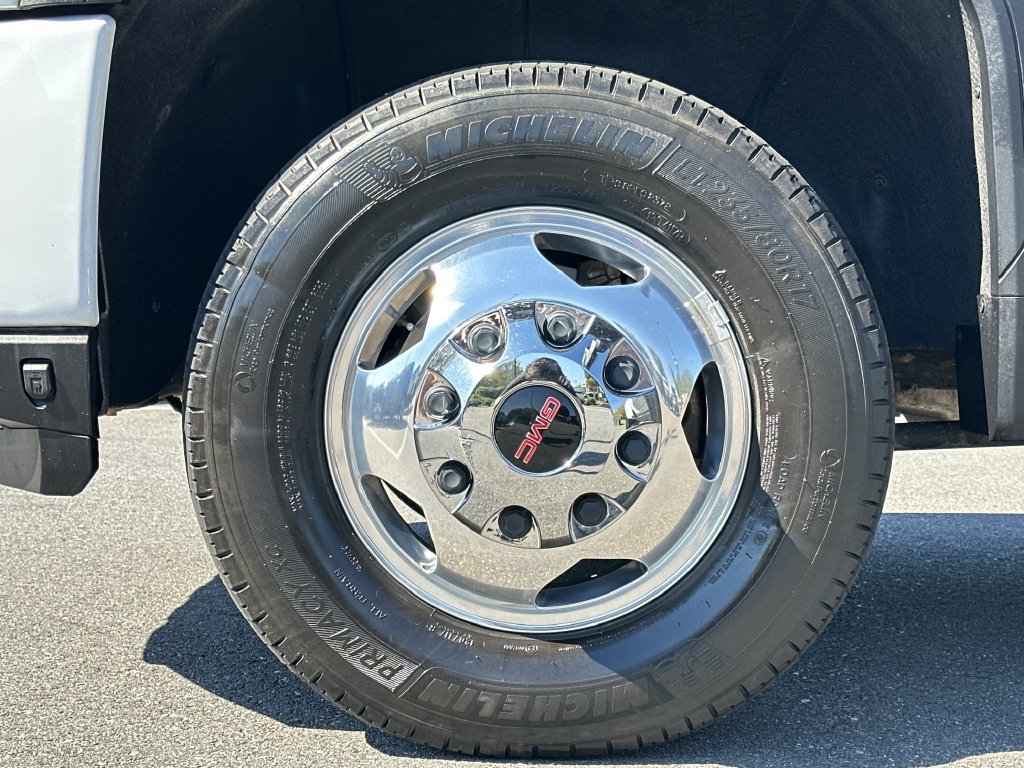 Used 2023 GMC Sierra 3500 Denali w/ Denali Ultimate Package AWD/4WD image 16