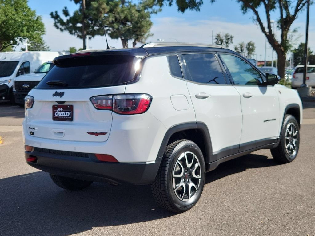 Certified 2025 Jeep Compass Trailhawk AWD/4WD image 3