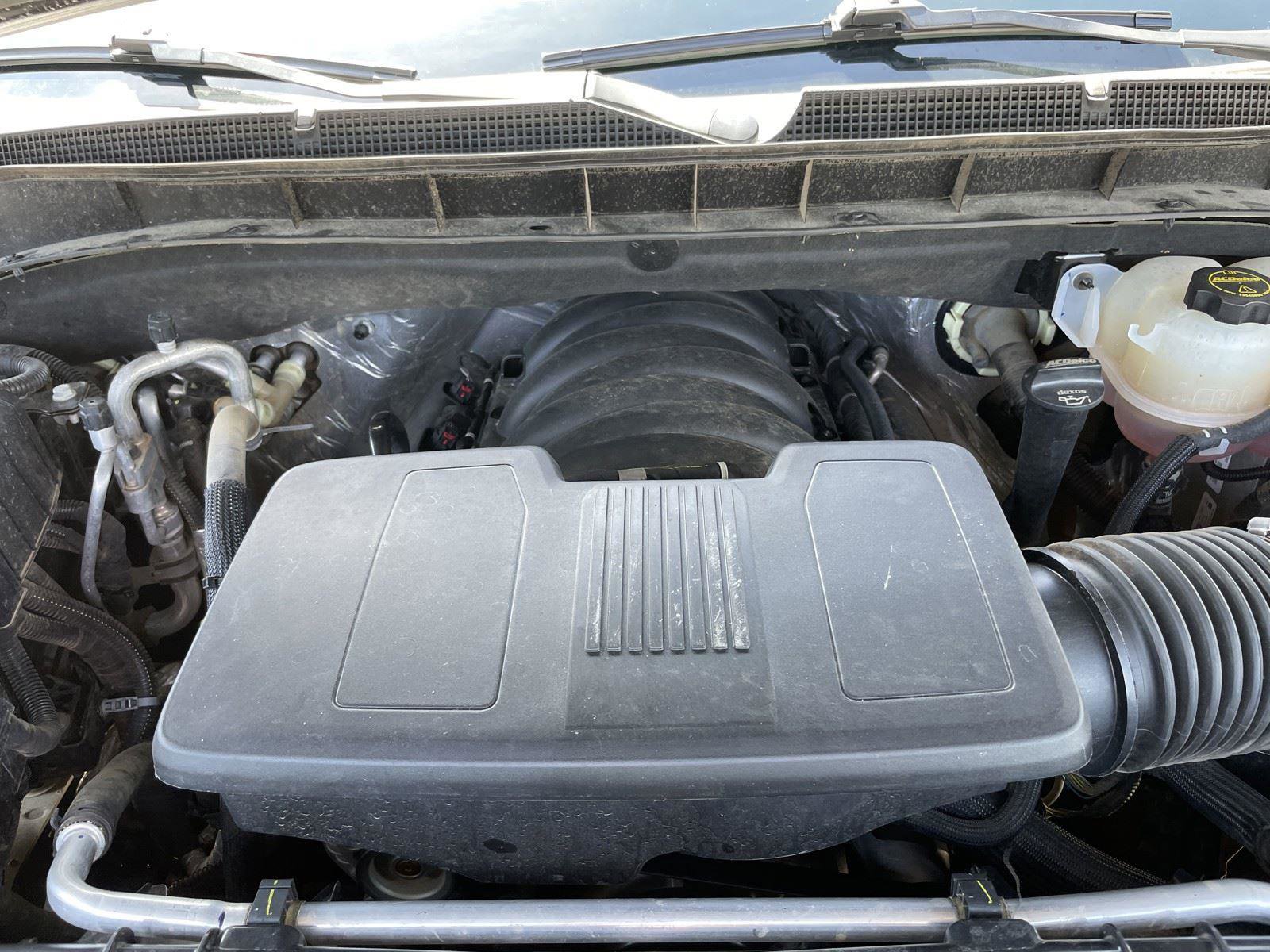 Used 2024 Chevrolet Suburban LT image 30