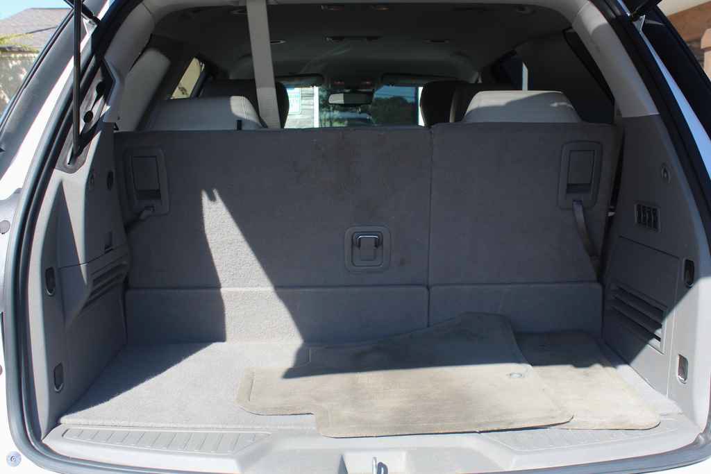 Used 2017 GMC Acadia Limited SLT AWD/4WD image 9