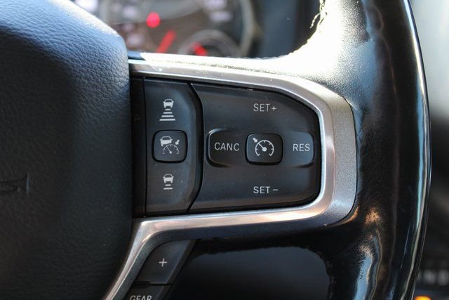 Used 2019 RAM 1500 Laramie image 32