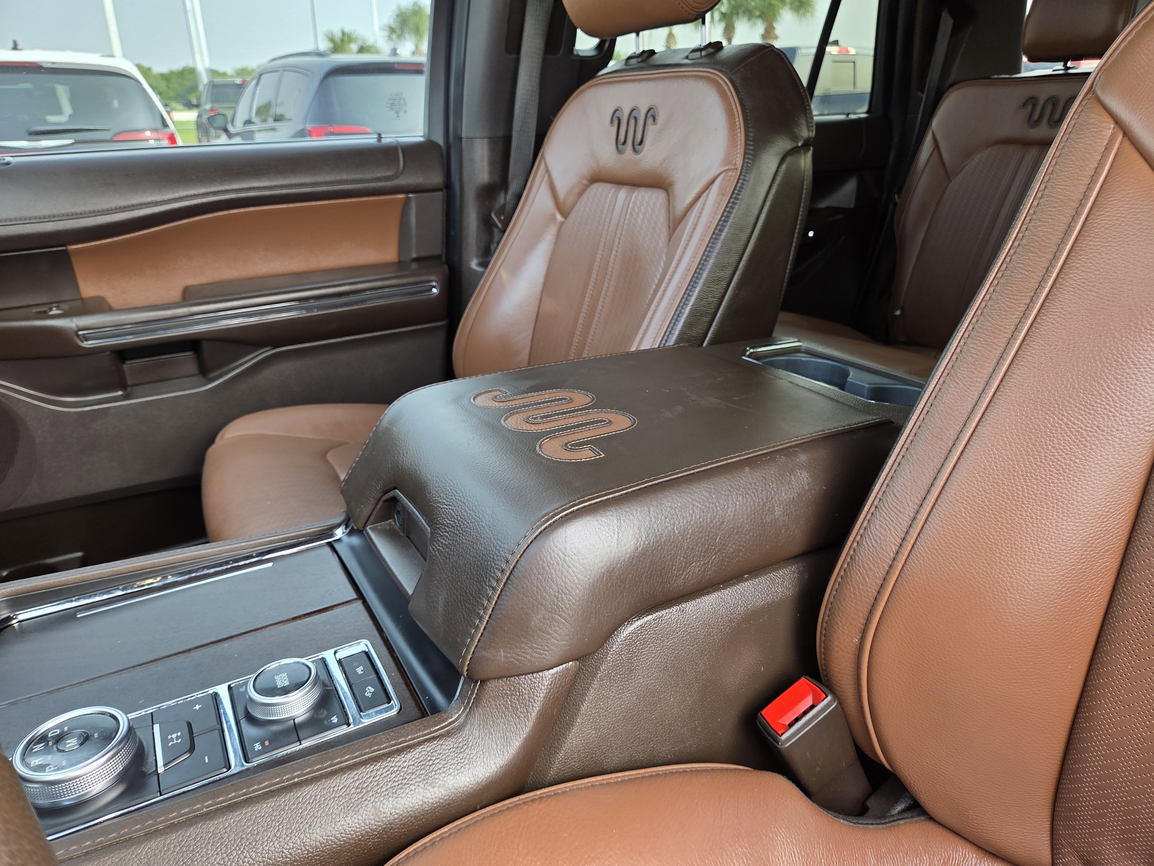 Used 2024 Ford Expedition Max King Ranch AWD/4WD image 30