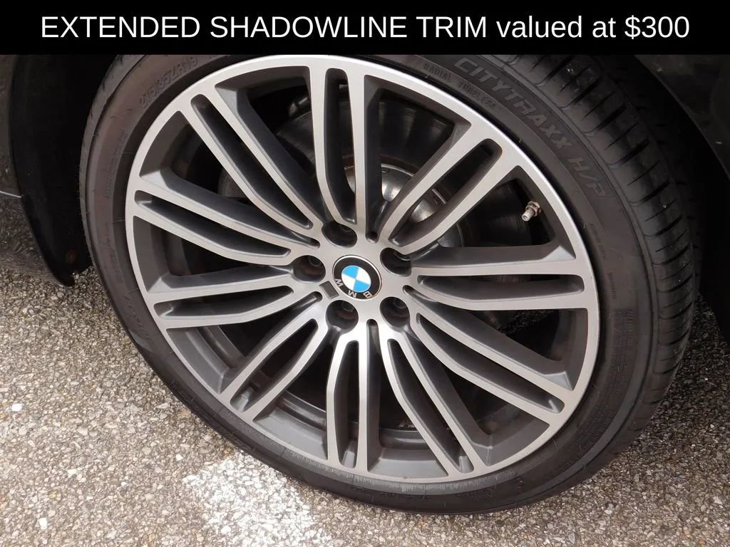 Used 2022 BMW 740i xDrive w/ M Sport Package image 10