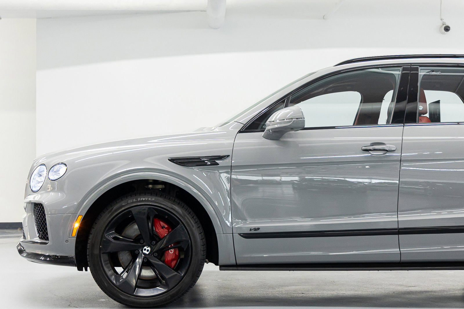 Used 2022 Bentley Bentayga image 13