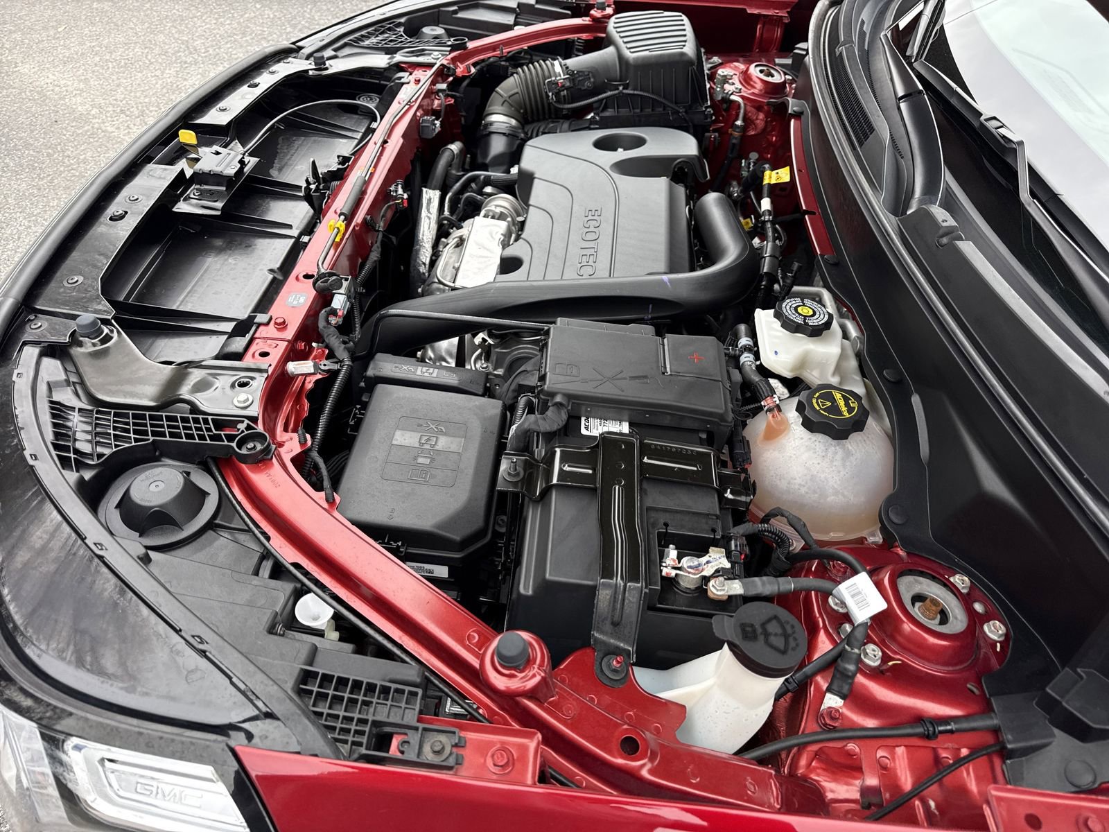 Used 2024 GMC Terrain AT4 w/ Infotainment Package II image 38