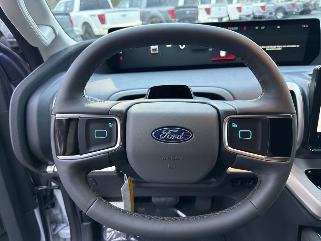 New 2025 Ford Expedition Active image 30