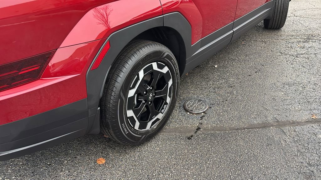 Used 2025 Hyundai Santa Fe SEL image 8