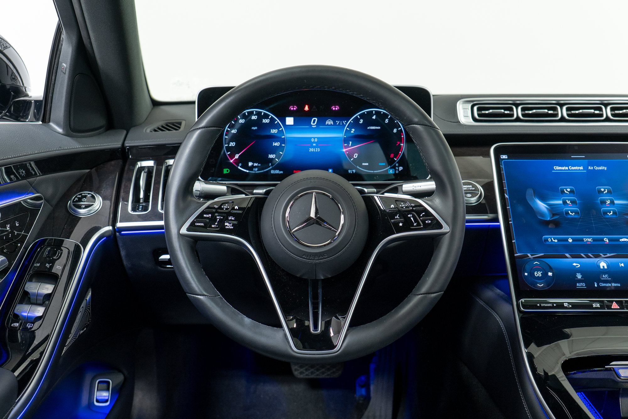 Certified 2023 Mercedes-Benz S 500 4MATIC w/ 3D Technology Package image 16