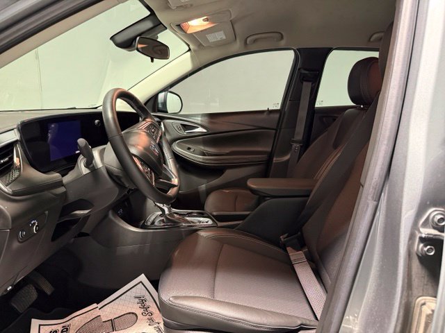 Used 2024 Buick Encore GX Preferred w/ Comfort Package AWD/4WD image 12