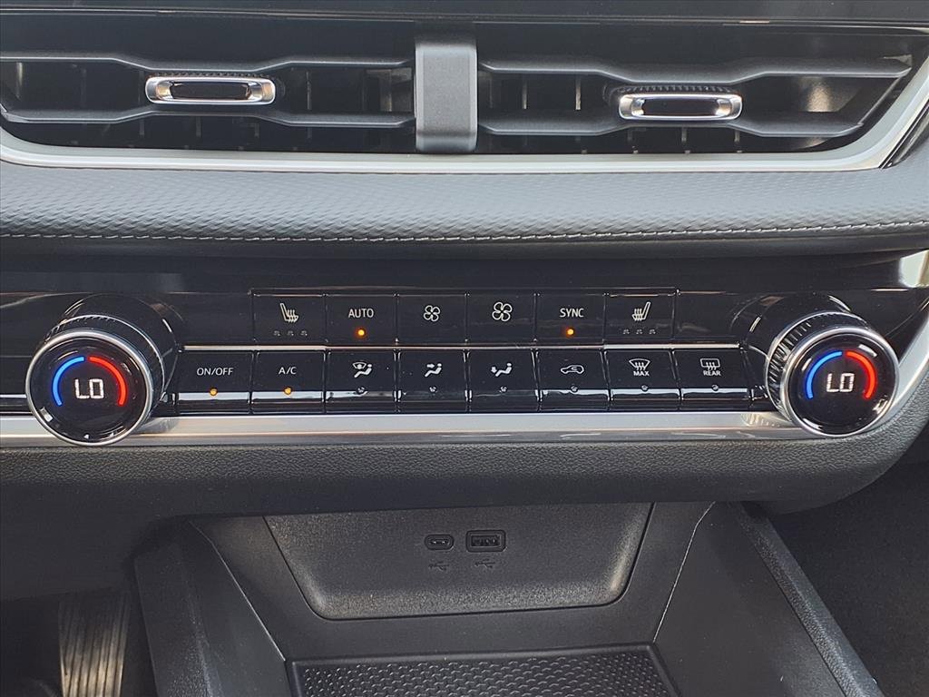 New 2026 Chevrolet Equinox LT w/ Convenience Package II image 14