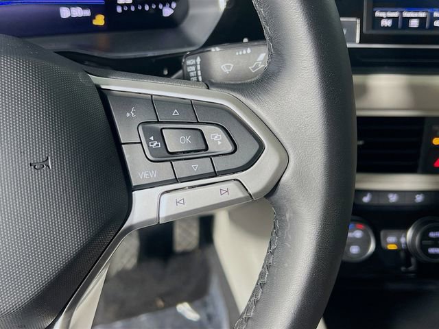 Used 2023 Volkswagen Jetta SE w/ Panoramic Sunroof Package FWD image 18