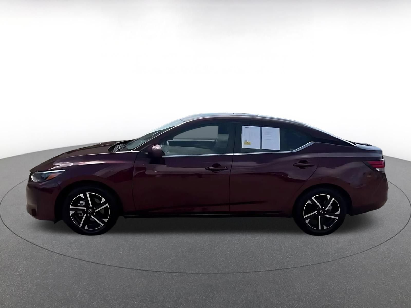 Used 2025 Nissan Sentra SV FWD image 9