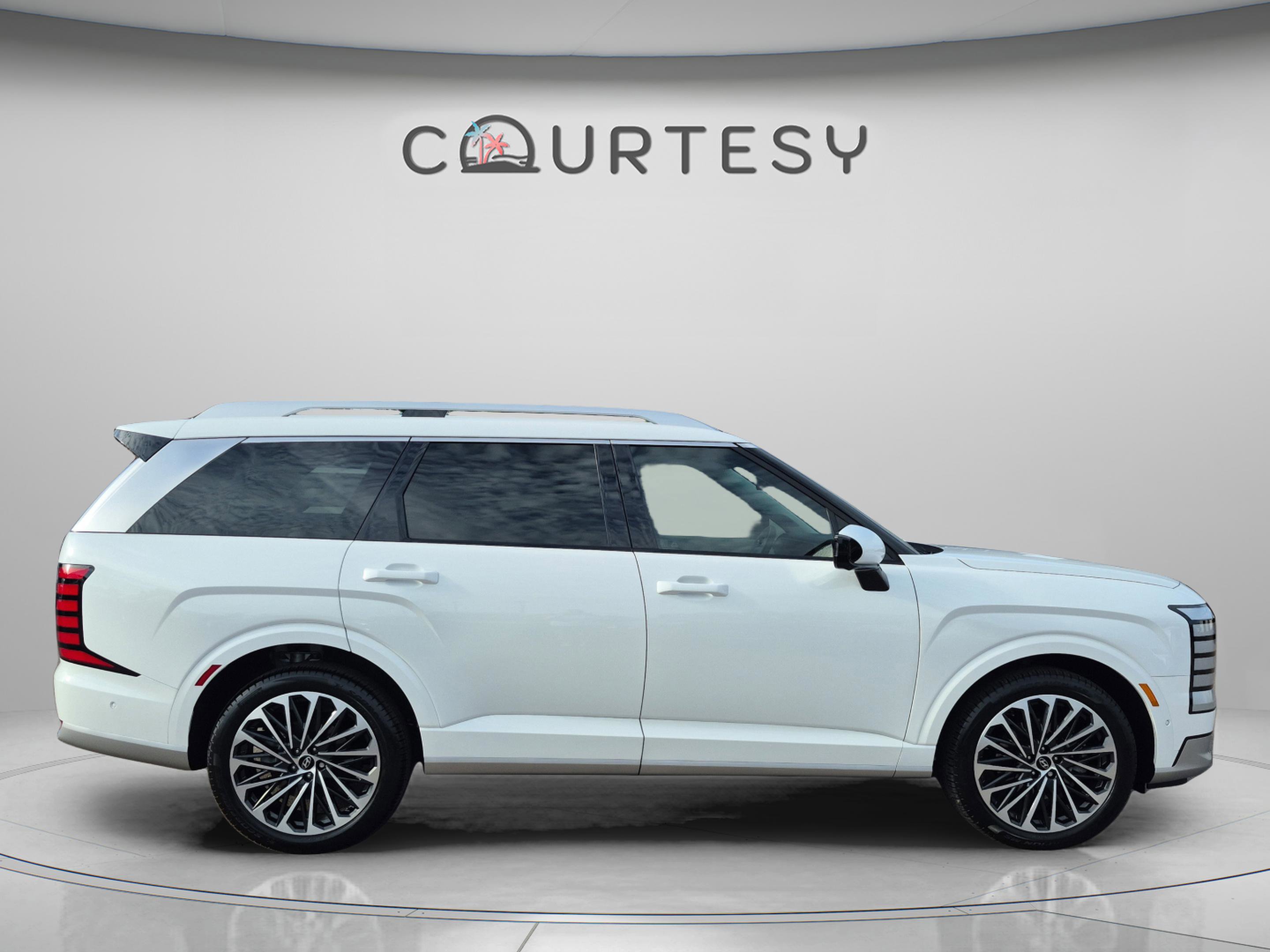 Certified 2026 Hyundai Palisade Calligraphy FWD image 6