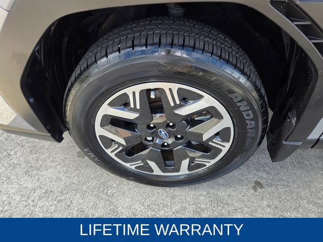 Used 2025 Subaru Forester Premium AWD/4WD image 8