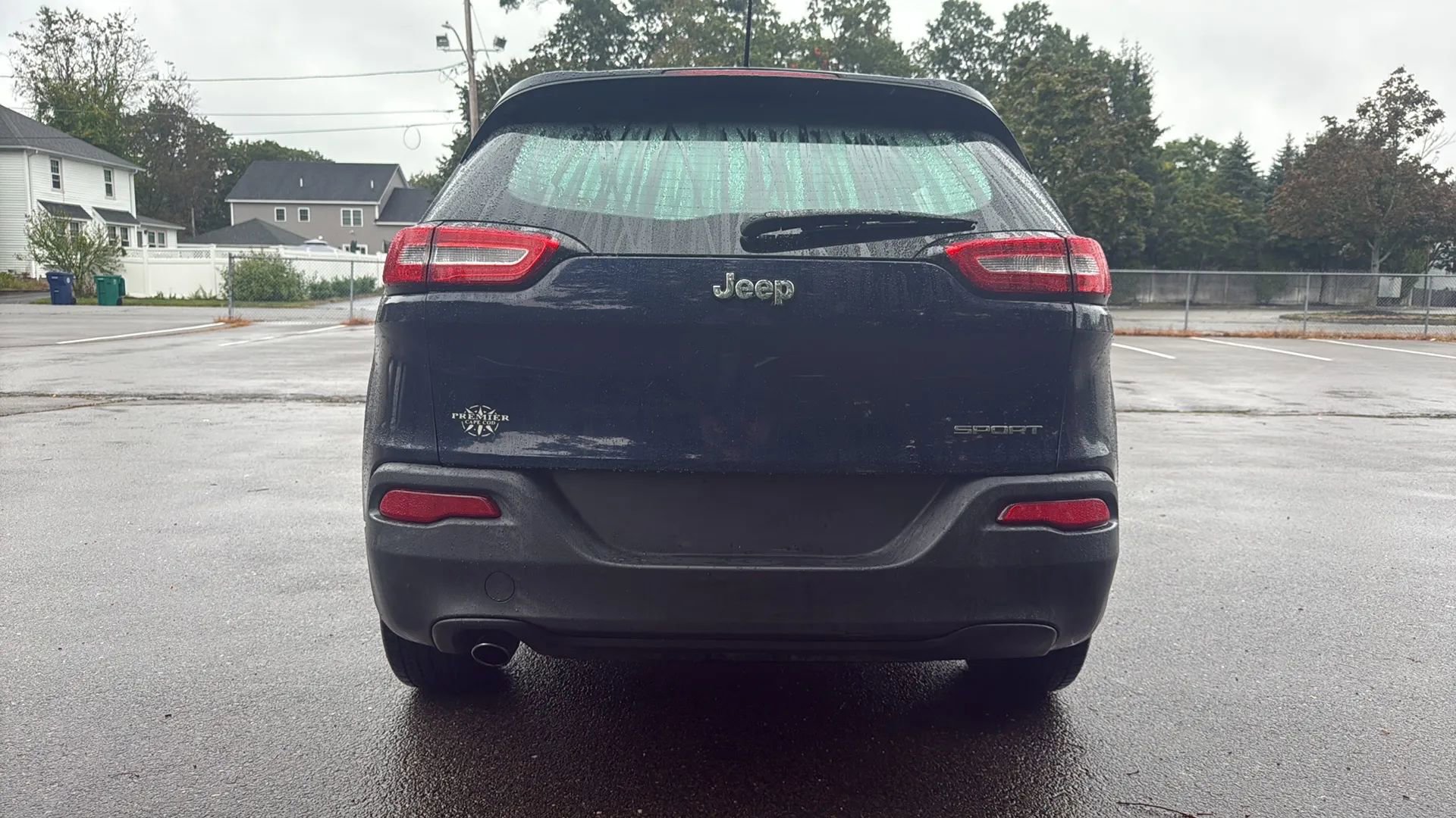 Used 2014 Jeep Cherokee Sport image 8