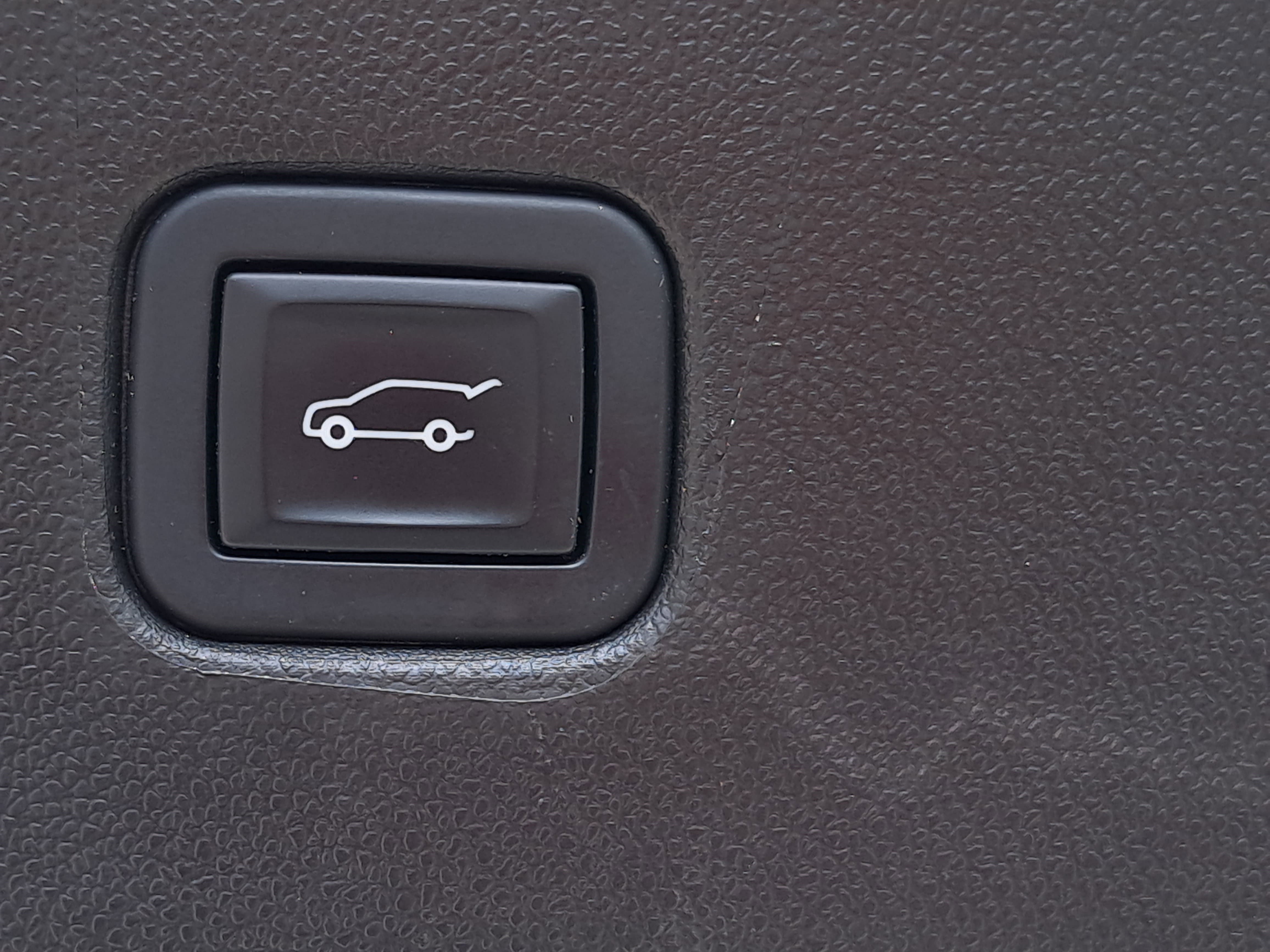 Used 2023 Chevrolet Blazer RS w/ Enhanced Convenience Package image 13