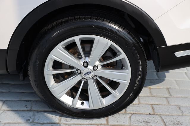 Used 2019 Ford Explorer Limited w/ Class III Trailer Tow Package image 48