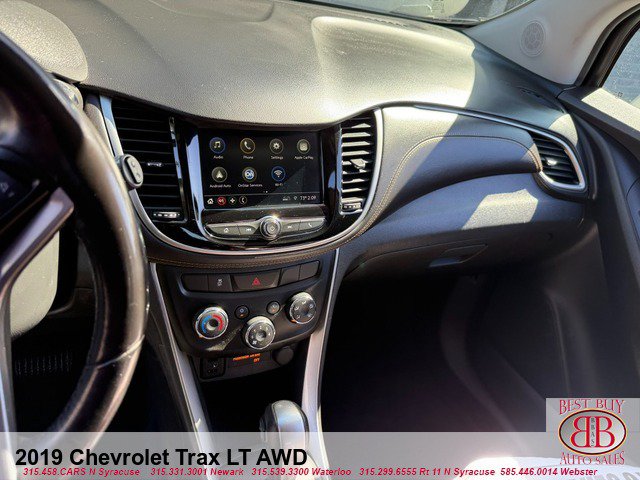 Used 2019 Chevrolet Trax LT w/ LT Convenience Package AWD/4WD image 19