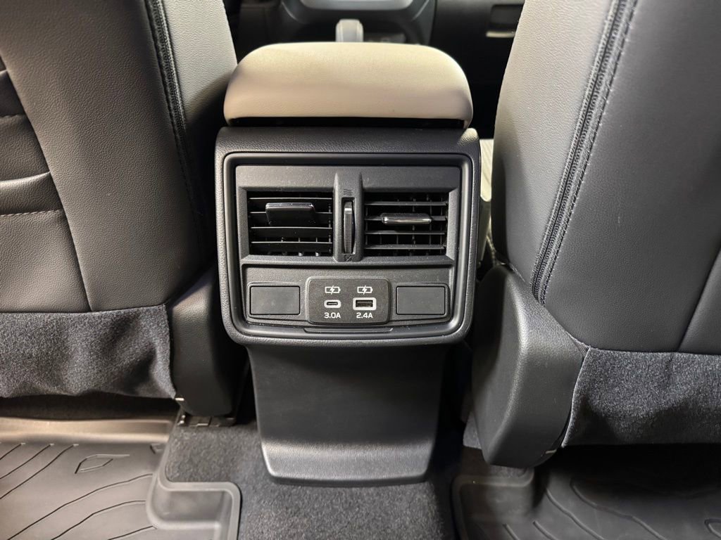 Used 2025 Subaru Forester Premium w/ Convenience Package #1 image 16