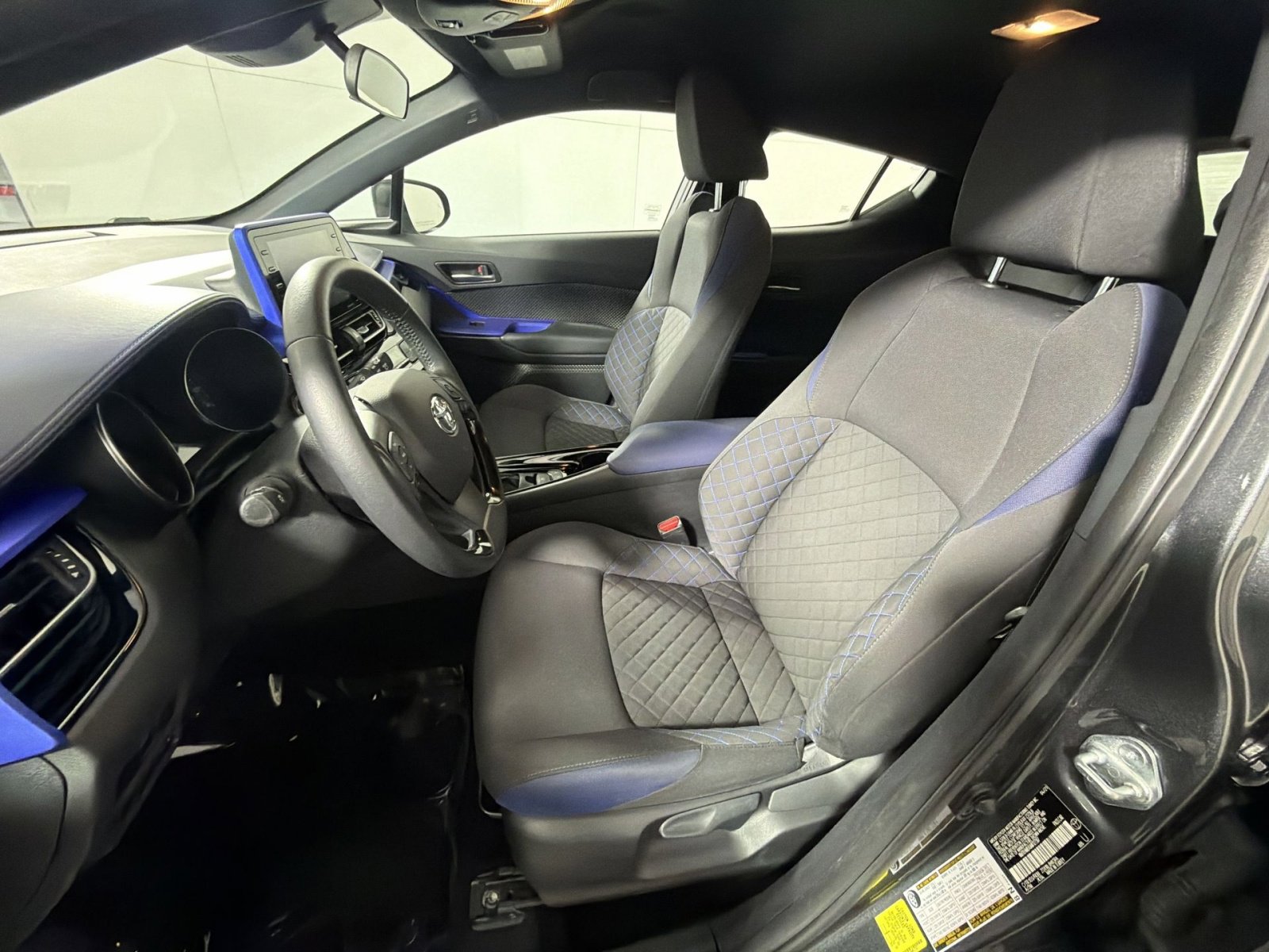 Used 2021 Toyota C-HR XLE image 13