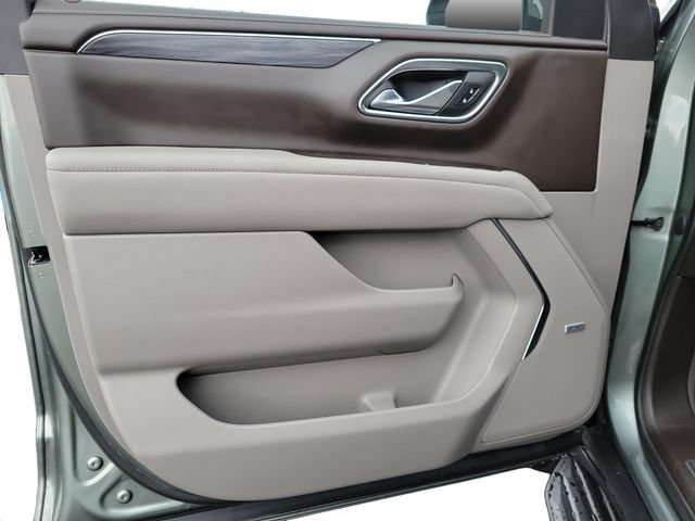 Used 2023 GMC Yukon SLT w/ SLT Premium Package AWD/4WD image 9