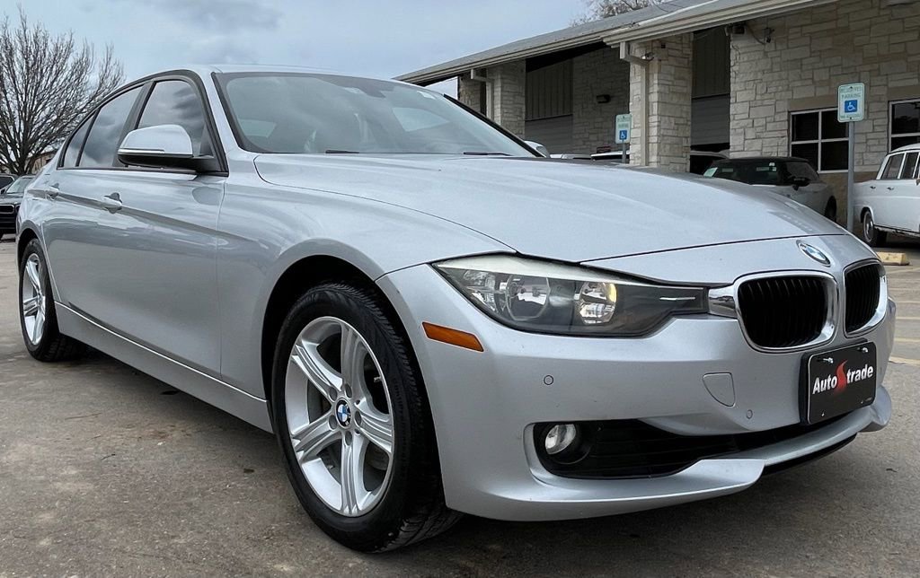 Used 2015 BMW 328i Sedan RWD image 3