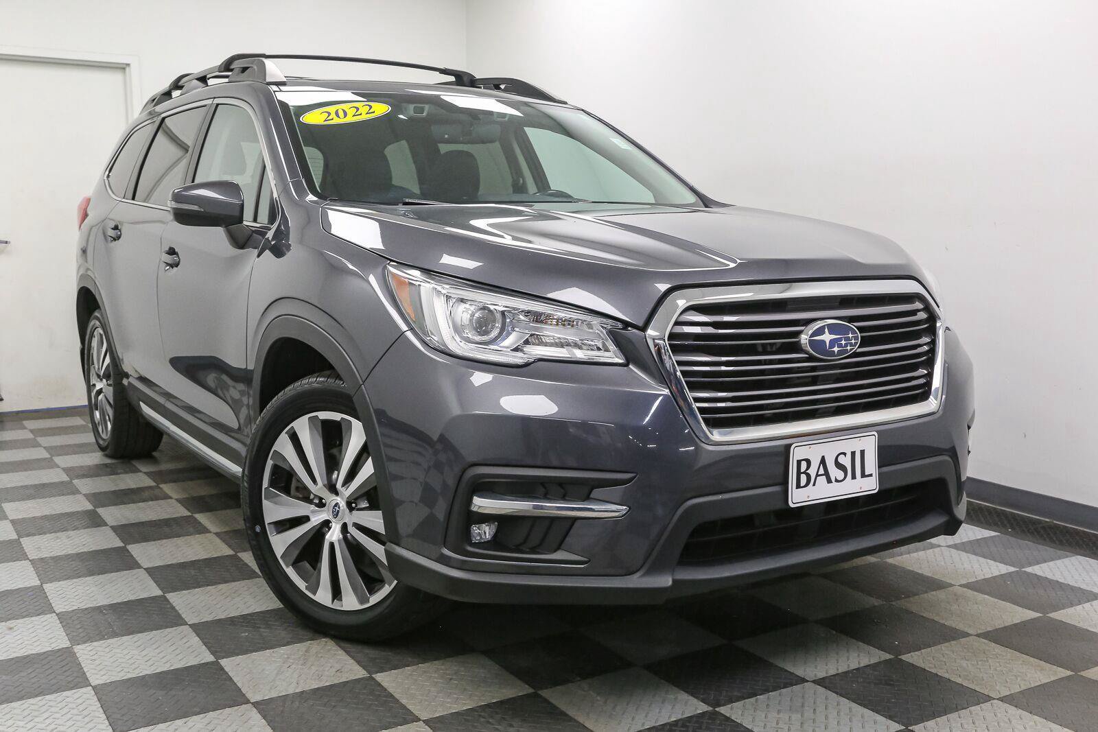 Used 2022 Subaru Ascent Limited w/ Technology Package AWD/4WD image 2