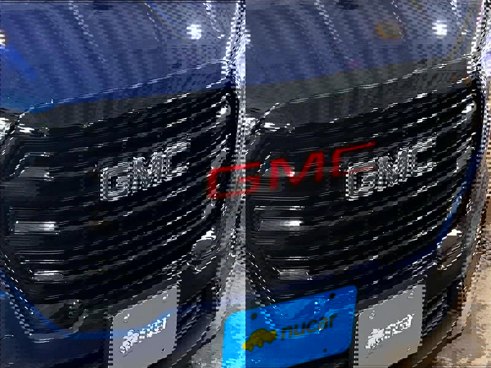 Used 2023 GMC Terrain SLE w/ Driver Convenience Package image 32