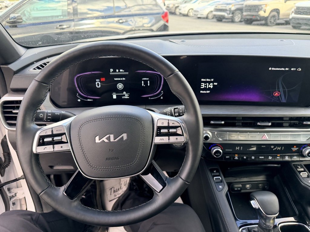 Used 2023 Kia Telluride EX X-Line image 17