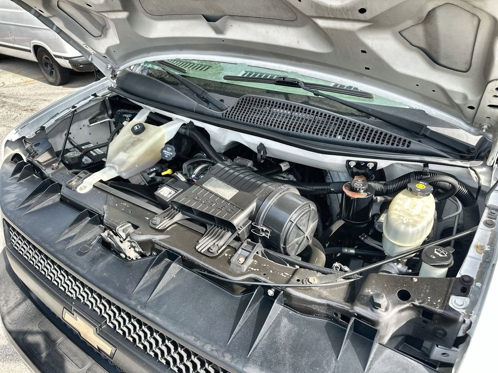 Certified 2014 Chevrolet Express 2500 w/ Cold Climate Package image 28